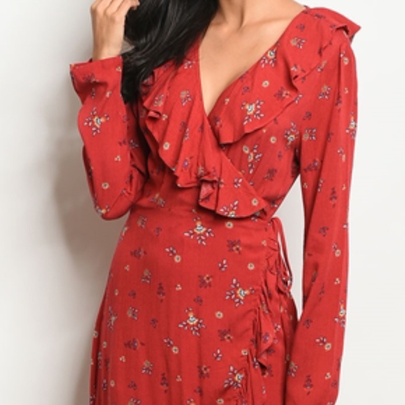 RED FLORAL PRINT WRAP DRESS - Picture 3 of 3